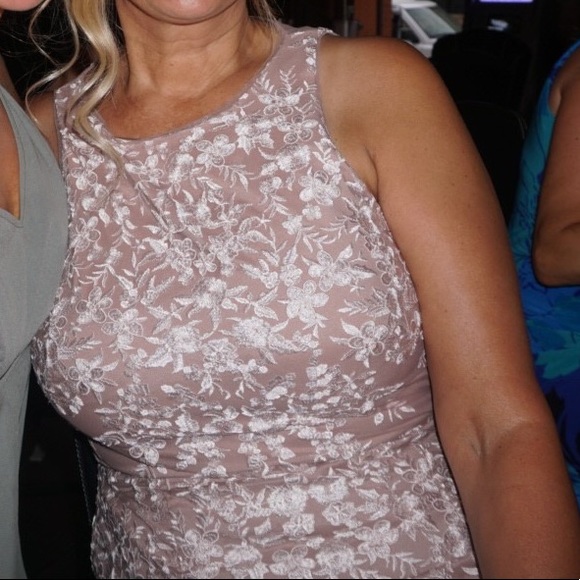 Mother of Bride - Picture 4 of 7